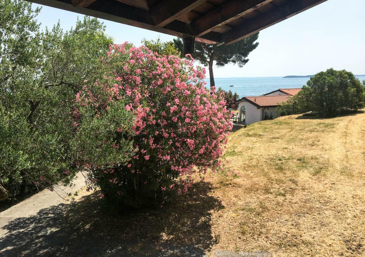 Sivinos Camping Boutique Manerba del Garda Bagian luar foto